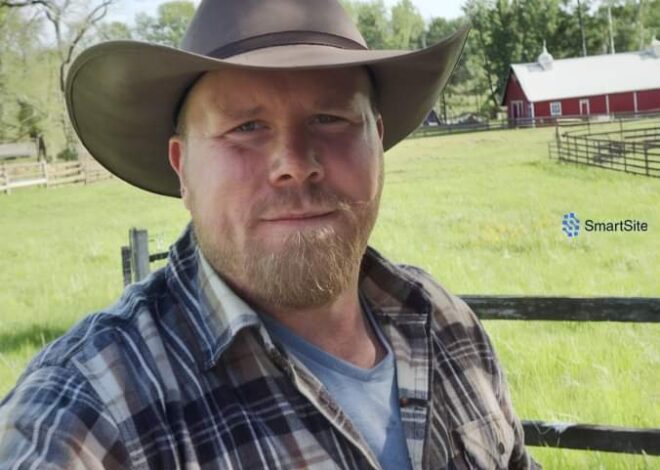 Man Buys Abandoned Farm for Last $1K, Dollars Fall on His Head as He Checks Attic